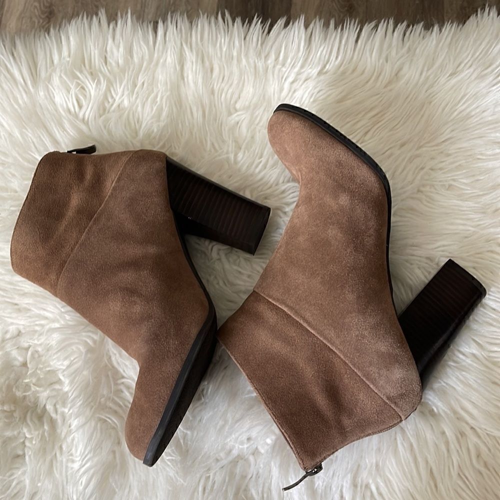 B C G GENERATION LEATHER SUEDE ANKLE BOOTS